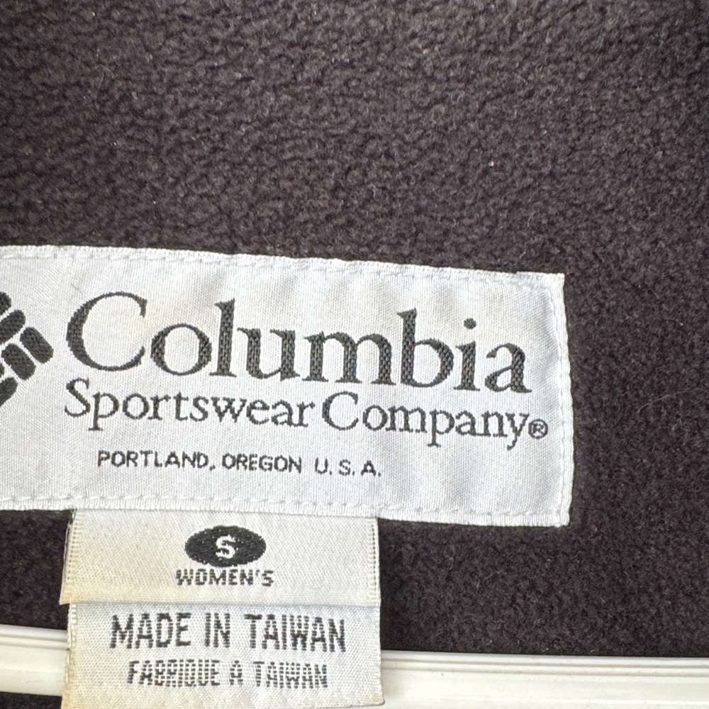 Columbia Women's Fleece Lined Dark Purple Sporty Windbreaker jacket - Picture 8 of 10